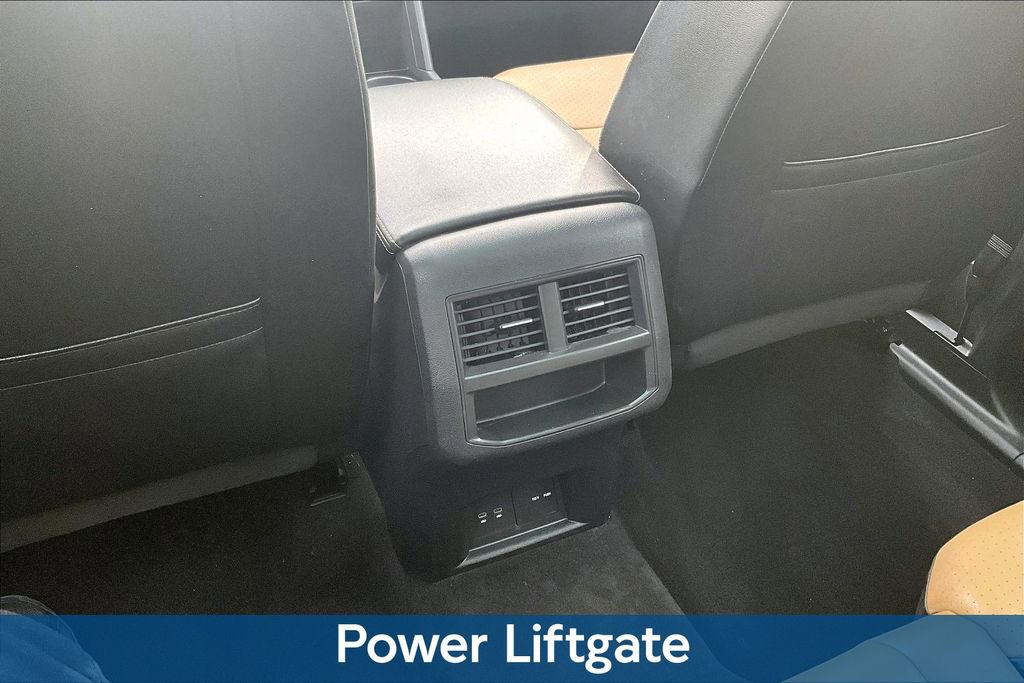 Used 2022 Volkswagen Atlas Cross Sport SEL R-Line w/ Cross Sport MDO Package image 11