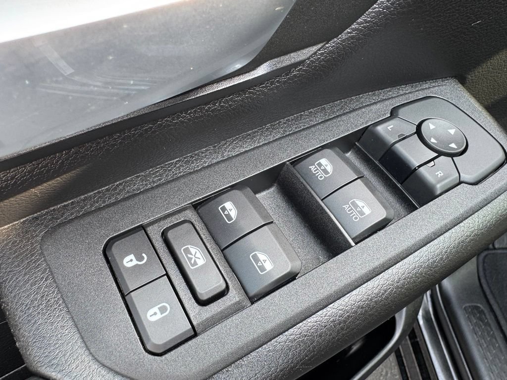 Used 2025 RAM 1500 Tradesman w/ Night Edition AWD/4WD image 27