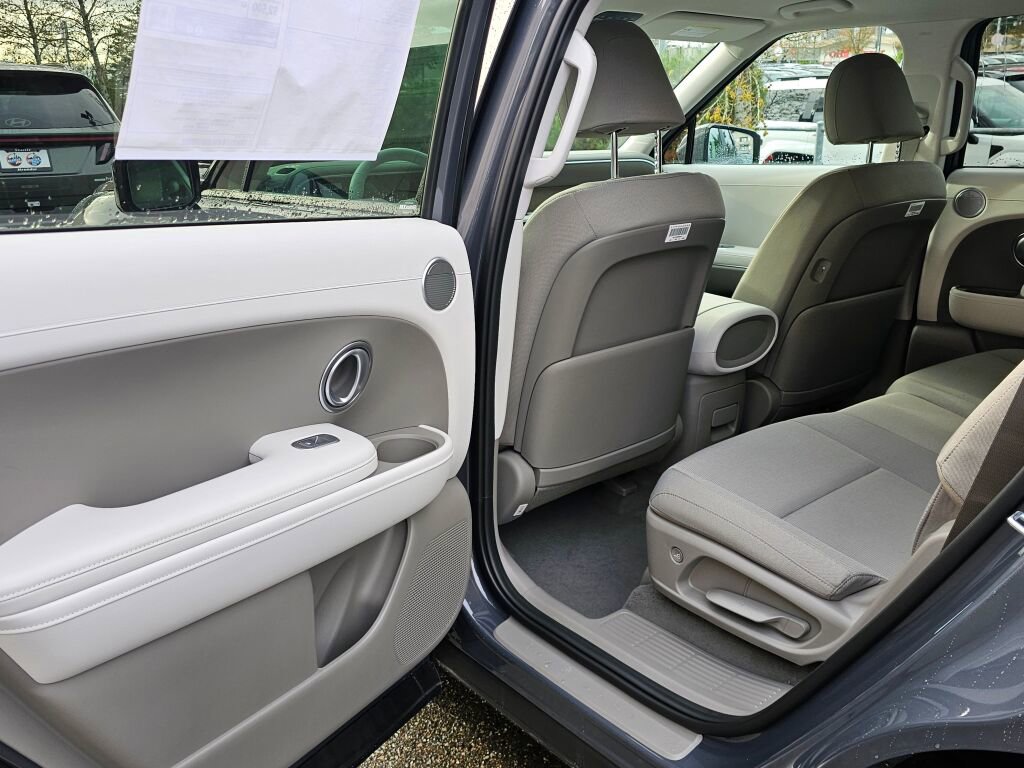 New 2026 Hyundai Palisade SE image 13