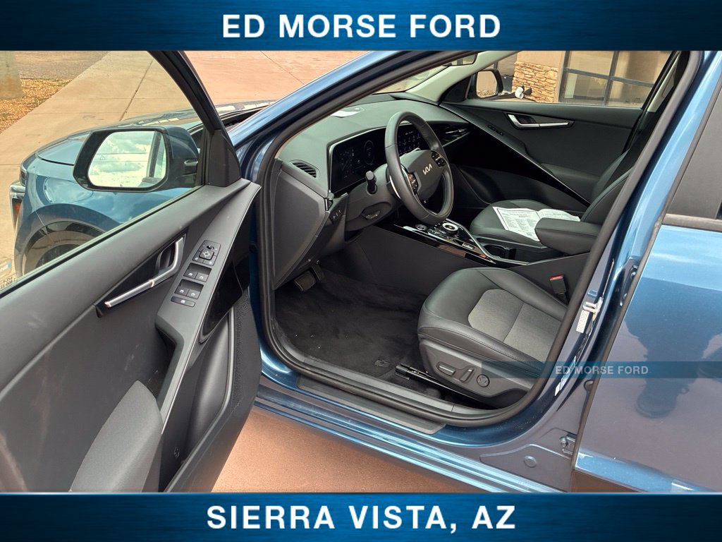 Certified 2023 Kia Niro Wind FWD image 16