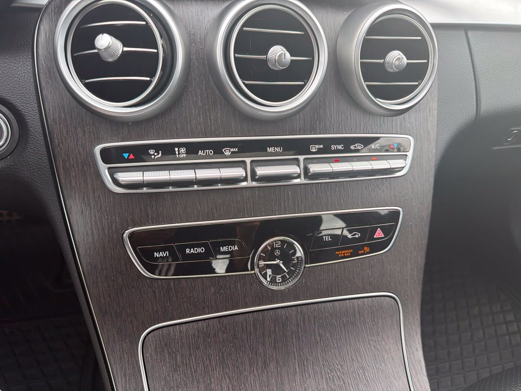 Used 2020 Mercedes-Benz C 300 4MATIC Sedan image 19