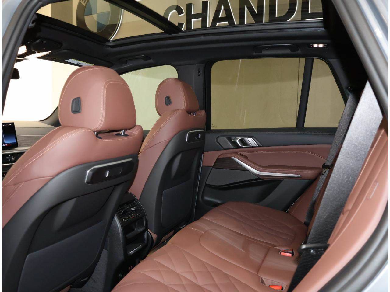 Used 2026 BMW X5 sDrive40i w/ Premium Package RWD image 16