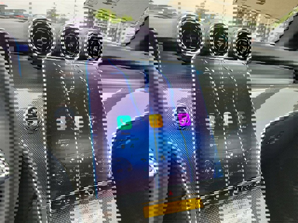 New 2025 Mercedes-Benz GLC 300 image 19