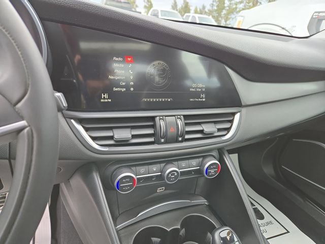 Used 2018 Alfa Romeo Giulia Ti Sport w/ Quick Order Package 22U Sport image 18