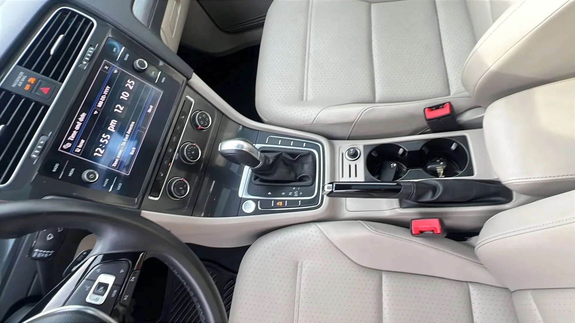 Used 2019 Volkswagen Golf SE image 26