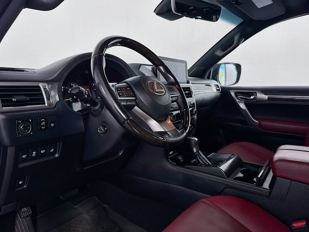 Used 2023 Lexus GX 460 Premium w/ Premium Package AWD/4WD image 10