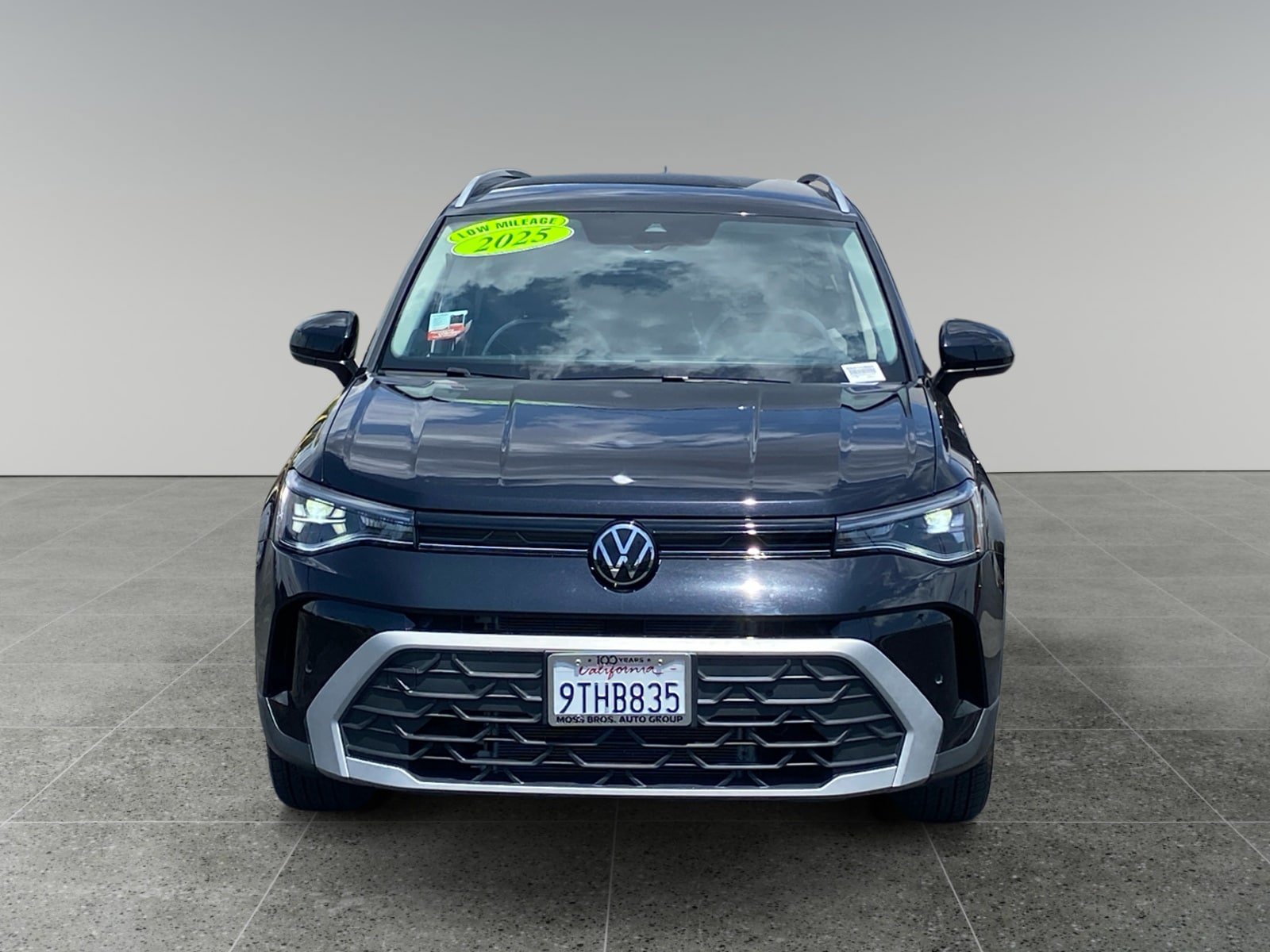 Used 2025 Volkswagen Taos SE FWD image 8