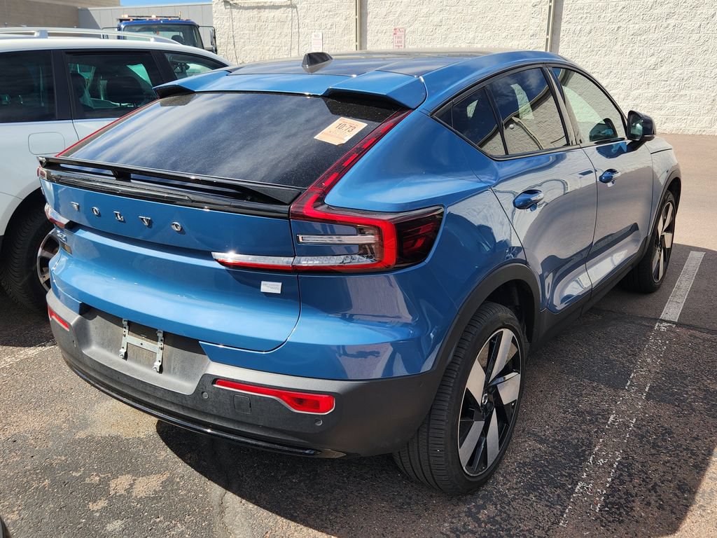 Used 2023 Volvo C40 P8 Recharge Ultimate AWD/4WD image 9