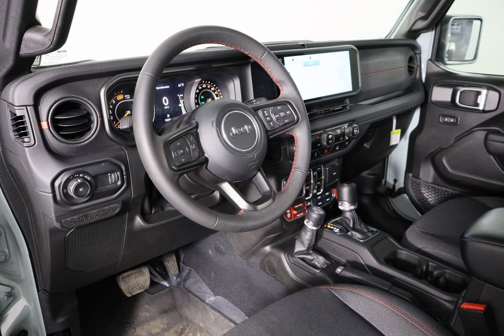 Used 2024 Jeep Wrangler Unlimited Rubicon image 25