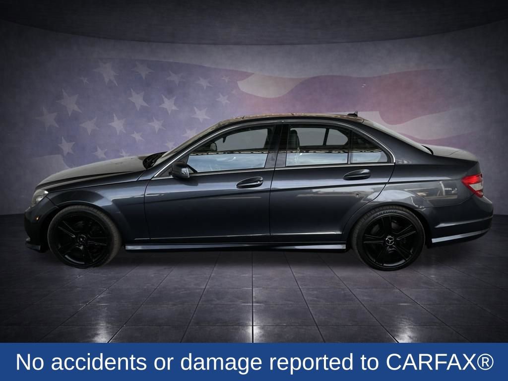 Used 2011 Mercedes-Benz C 300 4MATIC Sedan image 2