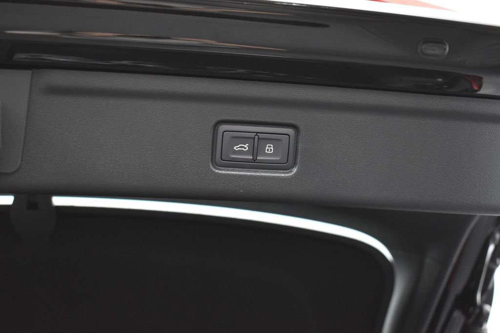 New 2027 Audi A6 e-tron Premium RWD image 18