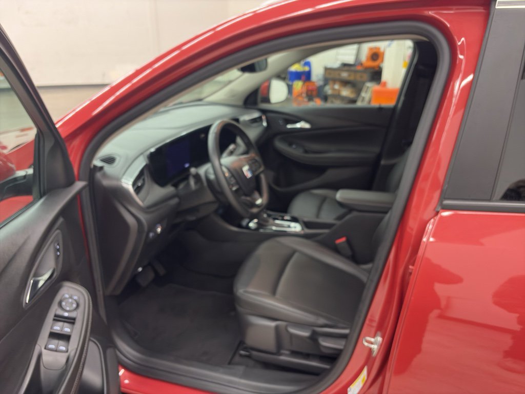 Used 2024 Buick Encore GX Sport Touring image 12