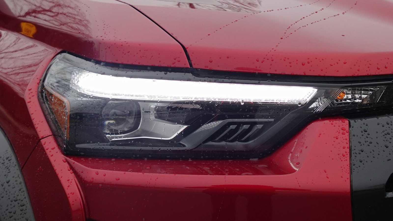 Used 2024 Chevrolet Colorado ZR2 w/ Technology Package AWD/4WD image 13