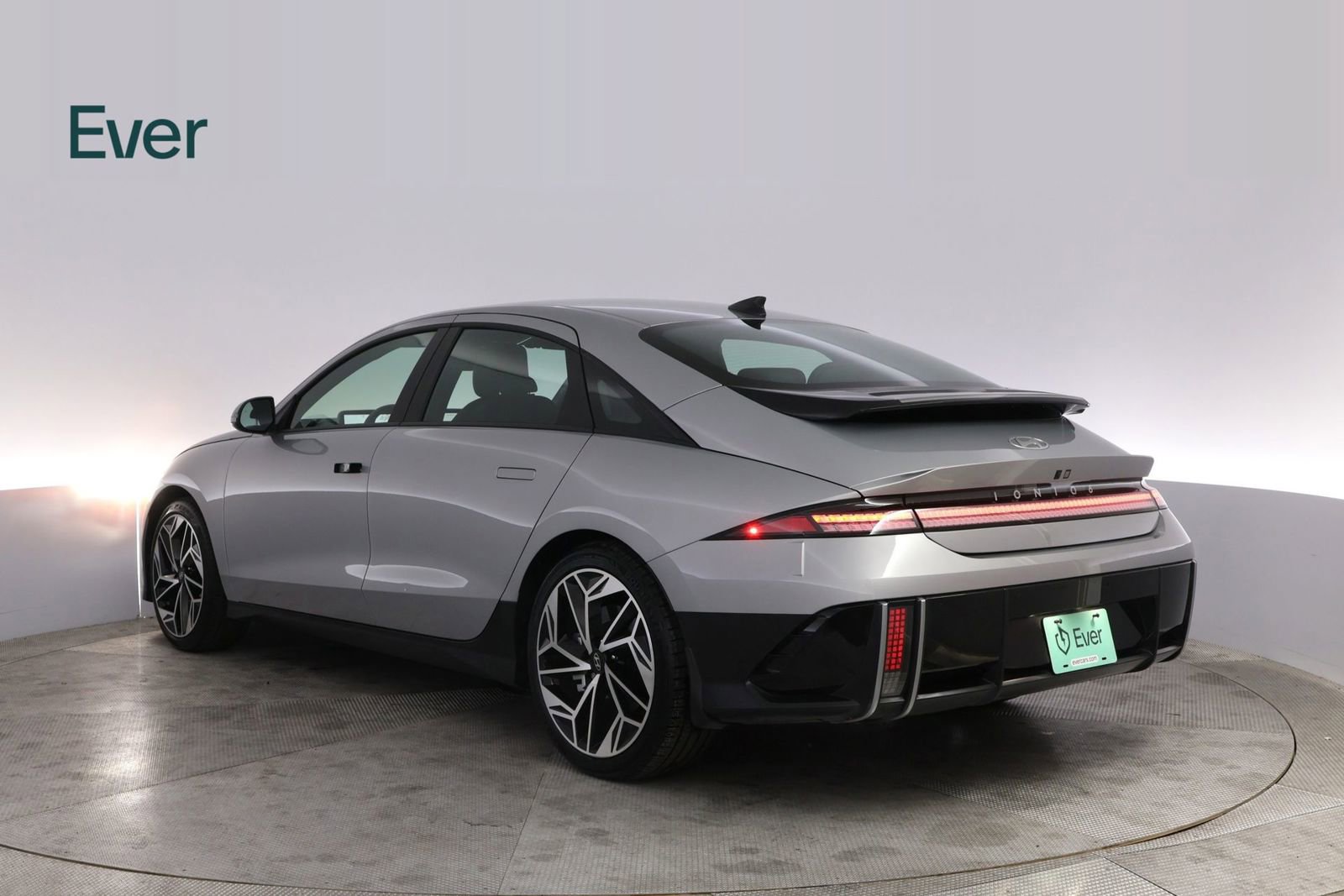 Used 2023 Hyundai Ioniq 6 SEL RWD image 17