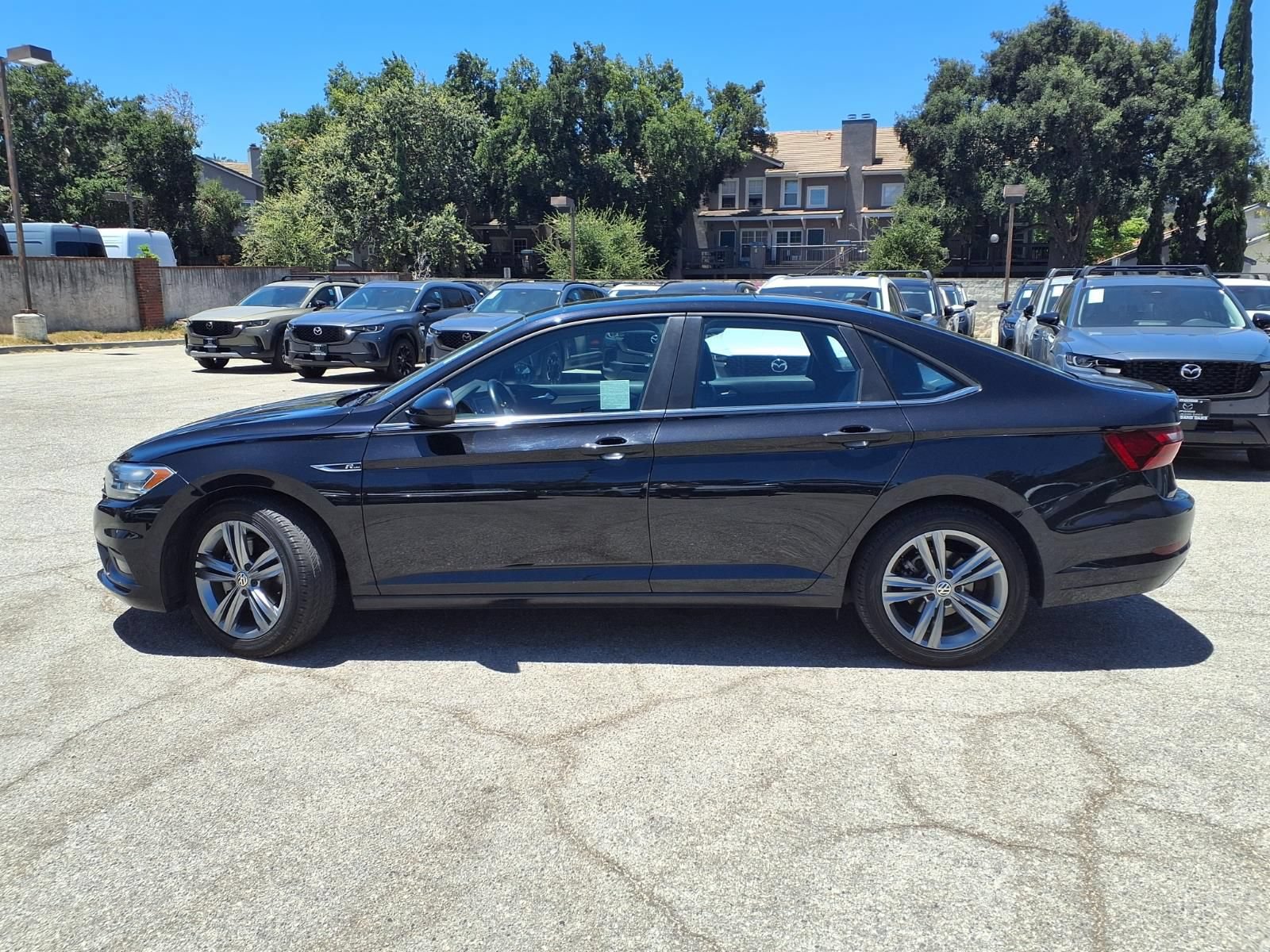 Used 2020 Volkswagen Jetta R-Line w/ R-Line Cold Weather Package FWD image 3