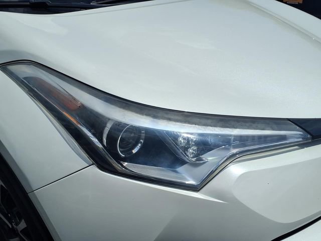 Used 2018 Toyota C-HR XLE FWD image 11
