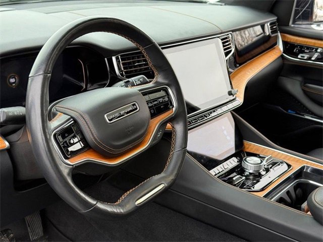 Used 2022 Jeep Grand Wagoneer Series III image 21