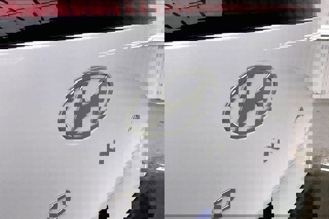 Certified 2024 Hyundai Kona SE image 31