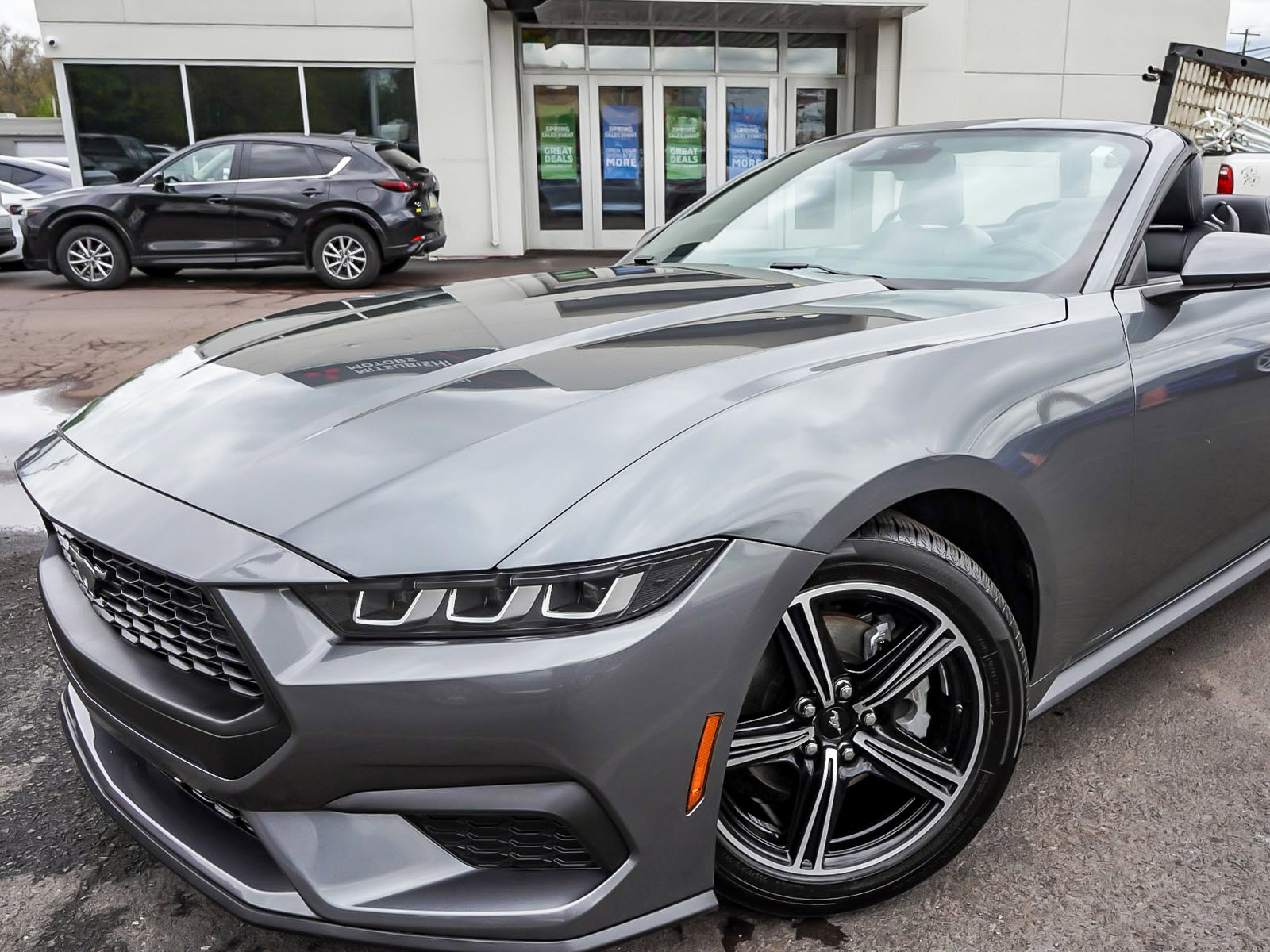 Used 2025 Ford Mustang Premium RWD image 43