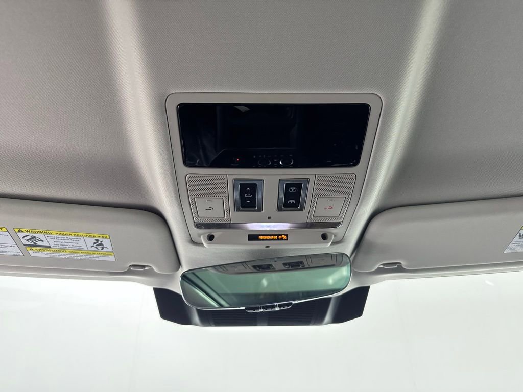 Used 2024 Land Rover Defender 110 S image 27