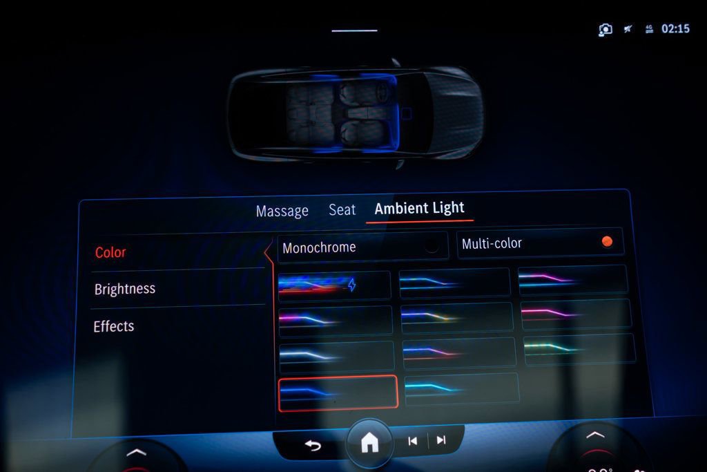 Used 2023 Mercedes-Benz EQS 580 4MATIC SUV w/ Exclusive Trim Package image 32