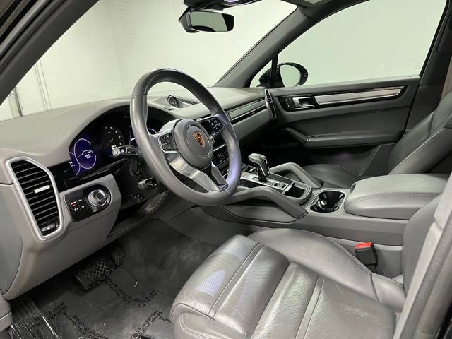 Used 2022 Porsche Cayenne Platinum Edition AWD/4WD image 33