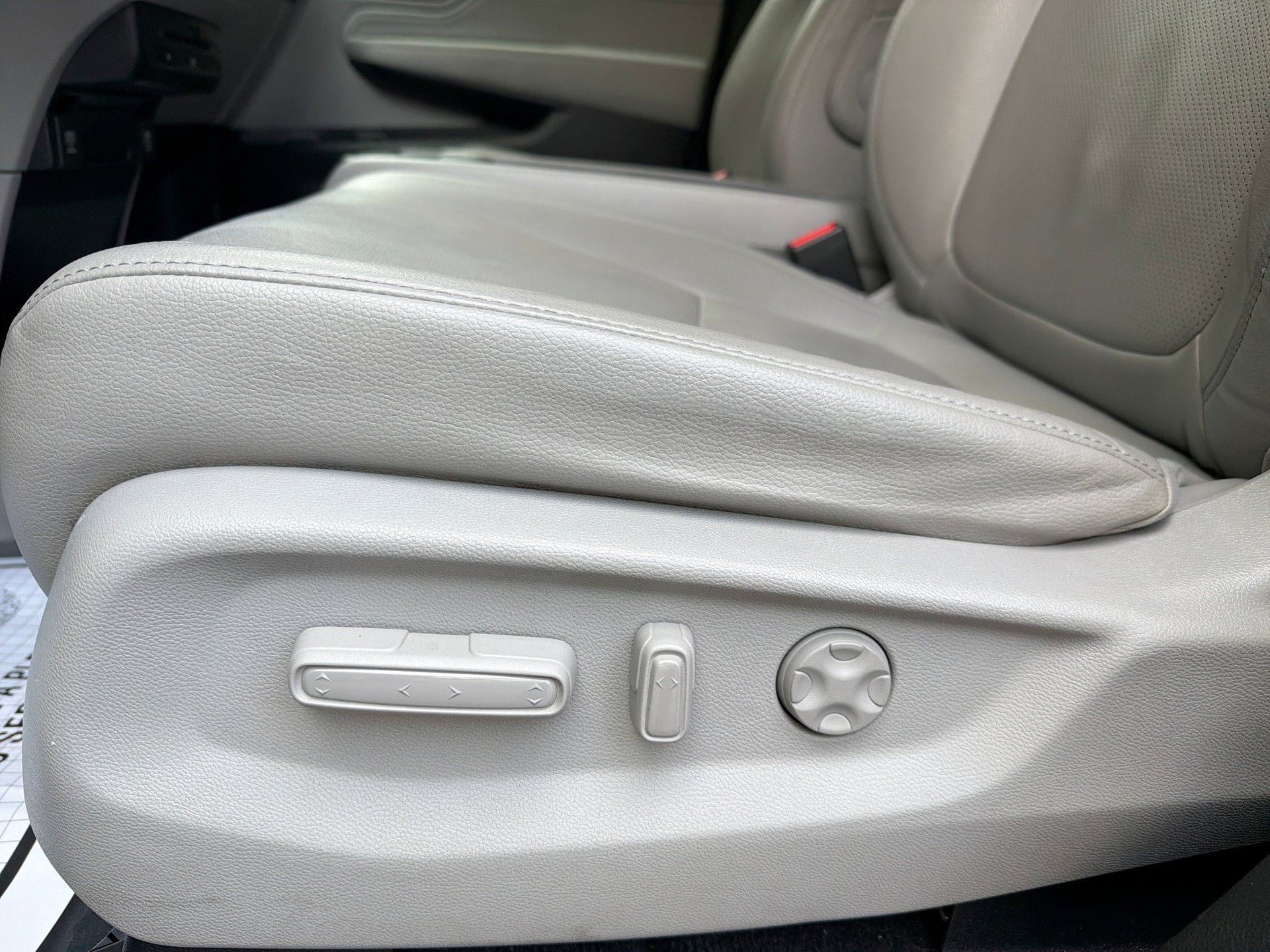 Used 2019 Honda Odyssey Elite image 14