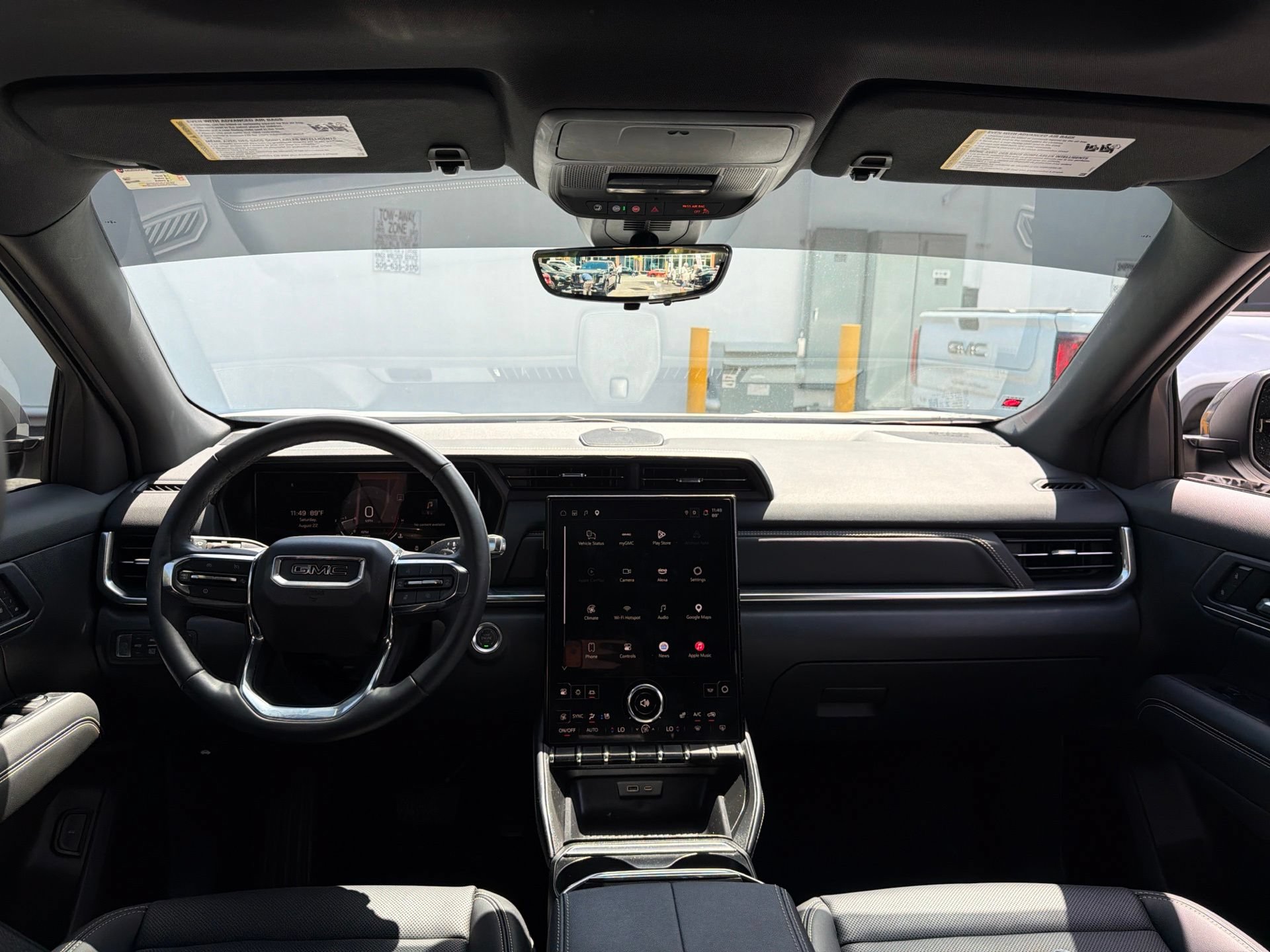 Used 2025 GMC Terrain Elevation w/ Elevation Premium Package AWD/4WD image 16