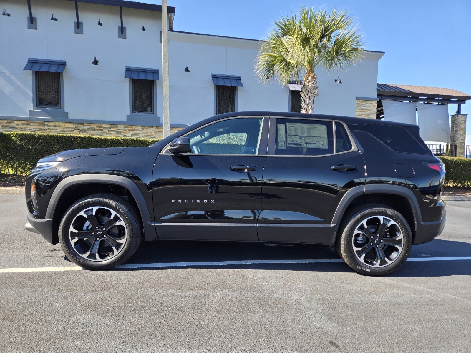 New 2026 Chevrolet Equinox LT w/ Convenience Package II image 3