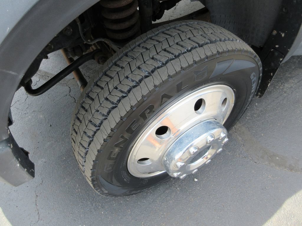 Used 2008 Ford F550 4x4 Super Cab Super Duty image 11