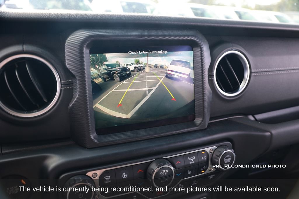 Used 2021 Jeep Wrangler Unlimited Sahara w/ Cold Weather Group image 17