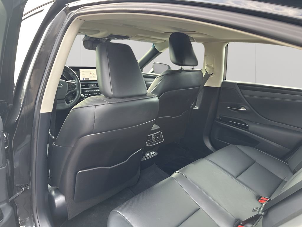 Used 2024 Lexus ES 350 w/ Premium Package image 18