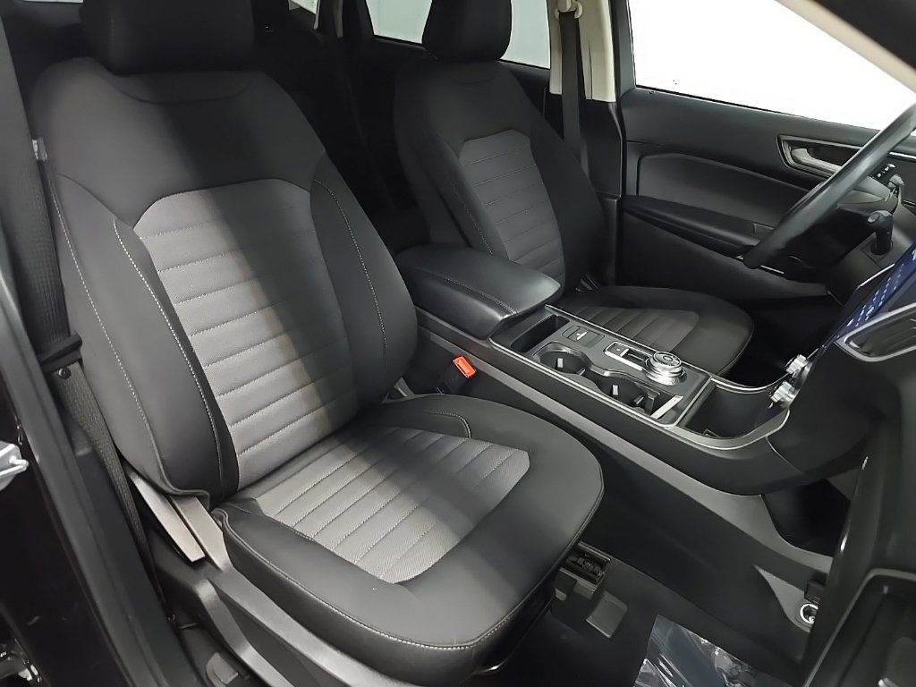 Certified 2022 Ford Edge SE w/ Black Appearance Package AWD/4WD image 22