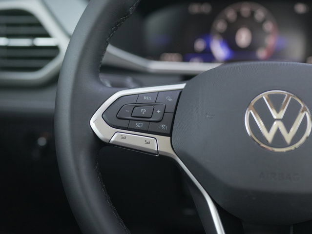 New 2025 Volkswagen Taos SE AWD/4WD image 19