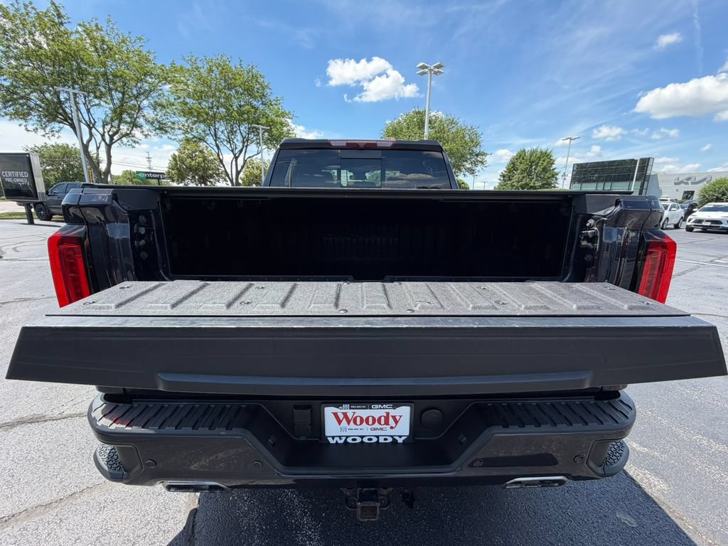 Used 2022 GMC Sierra 1500 Denali AWD/4WD image 9