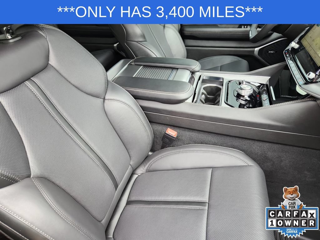 Used 2026 Jeep Grand Wagoneer Limited AWD/4WD image 14