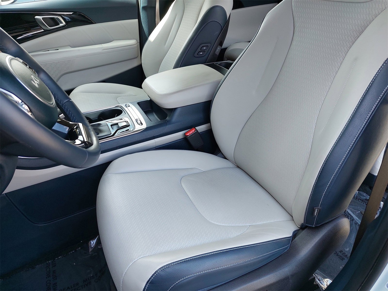 Certified 2025 Kia Carnival SX Prestige image 17