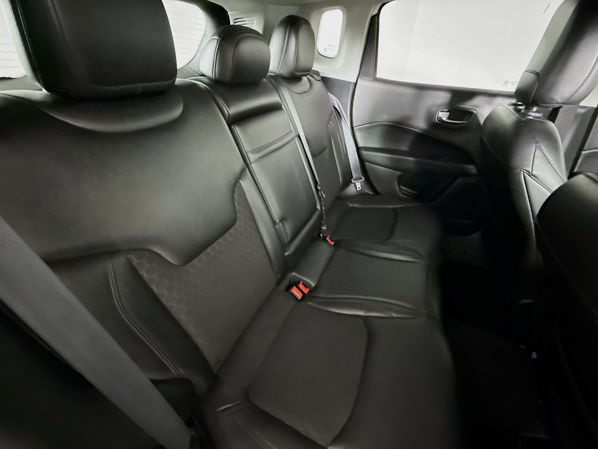 Used 2018 Jeep Compass Altitude image 33