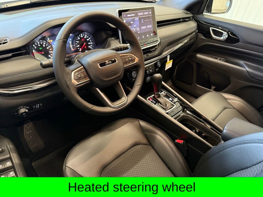 New 2026 Jeep Compass Latitude image 11