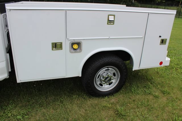 Used 2021 Ford F250 XL w/ Power Equipment Group AWD/4WD image 14