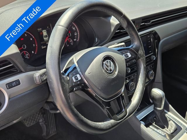 Certified 2020 Volkswagen Passat 2.0T SE w/ Sunroof Package FWD image 20