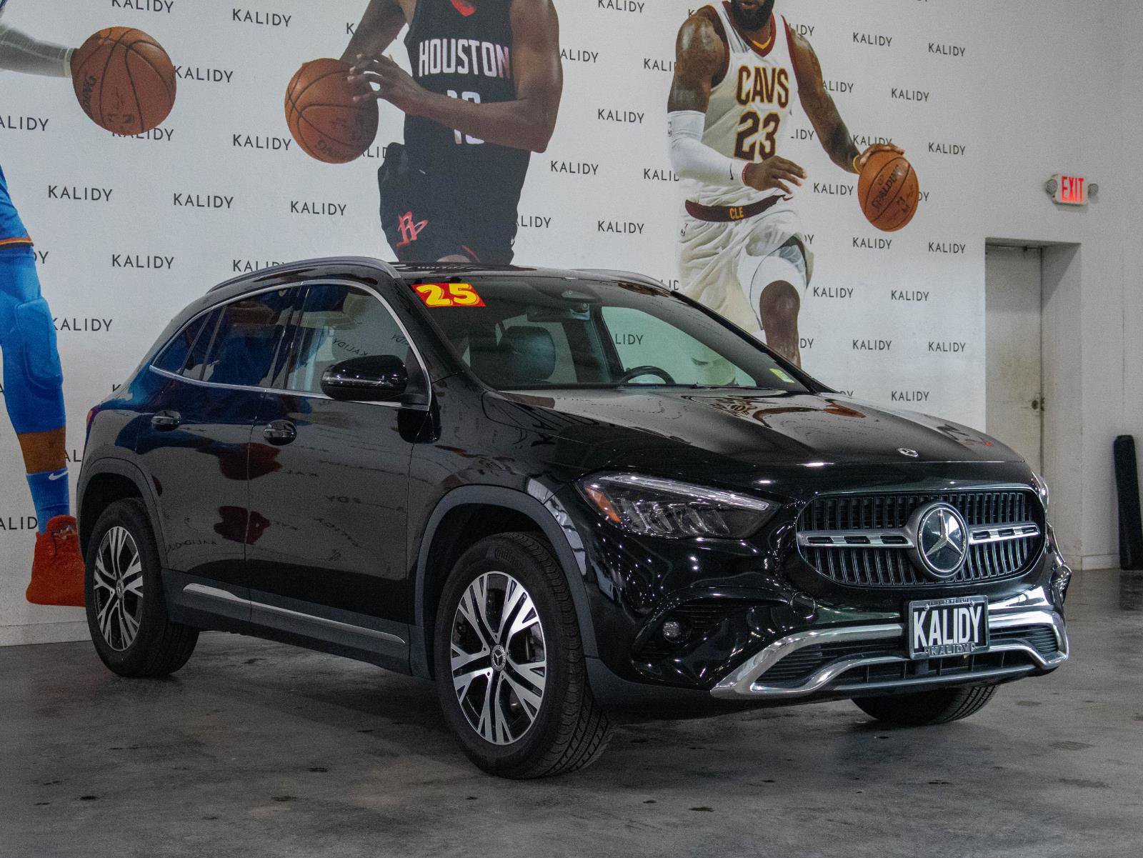 Used 2025 Mercedes-Benz GLA 250 image 18