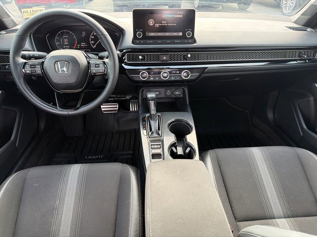 Used 2023 Honda Civic Sport image 22