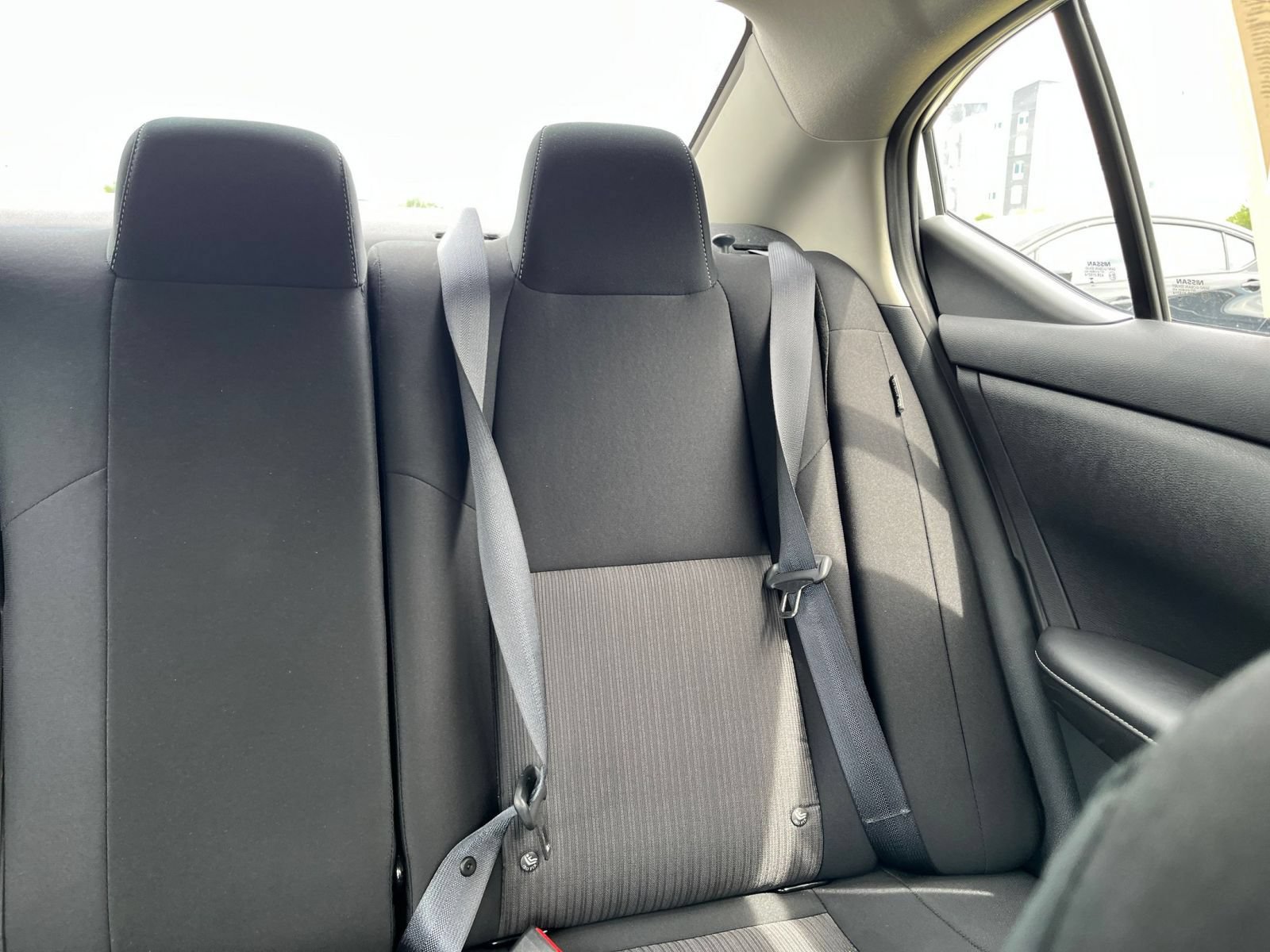 Used 2025 Nissan Sentra SV FWD image 34