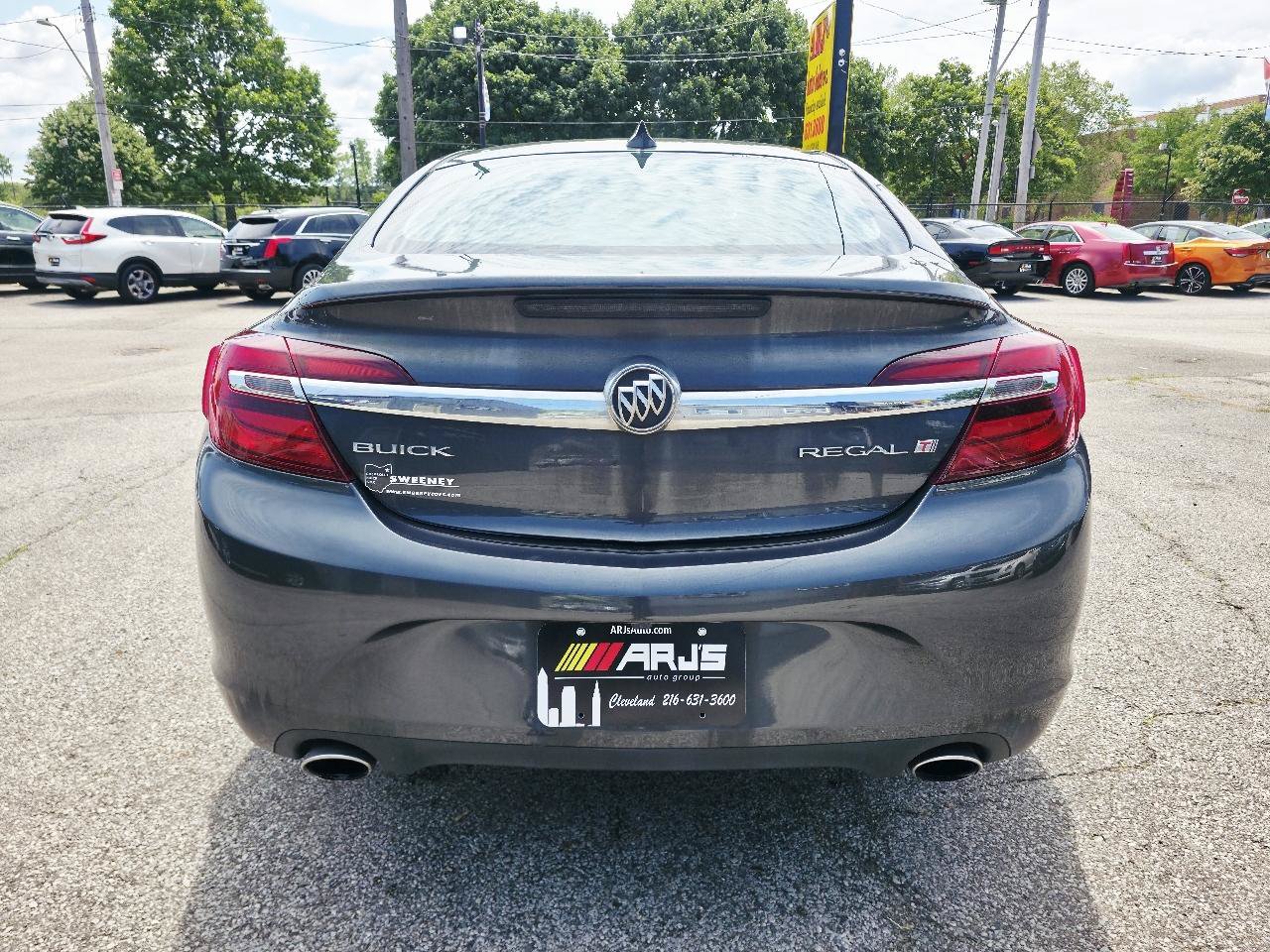 Used 2017 Buick Regal Sport Touring FWD image 6