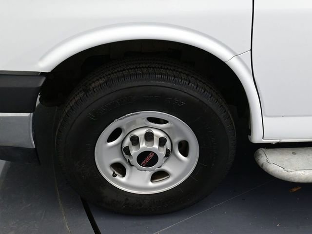 Used 2023 GMC Savana 2500 w/ Driver Convenience Package image 9