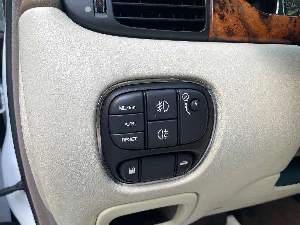 Used 2005 Jaguar XJ Vanden Plas RWD image 18