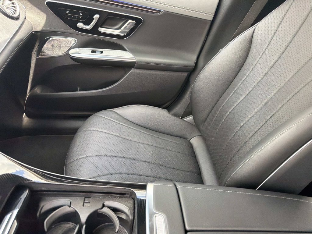 Used 2023 Mercedes-Benz EQE 350+ 4MATIC Sedan image 16