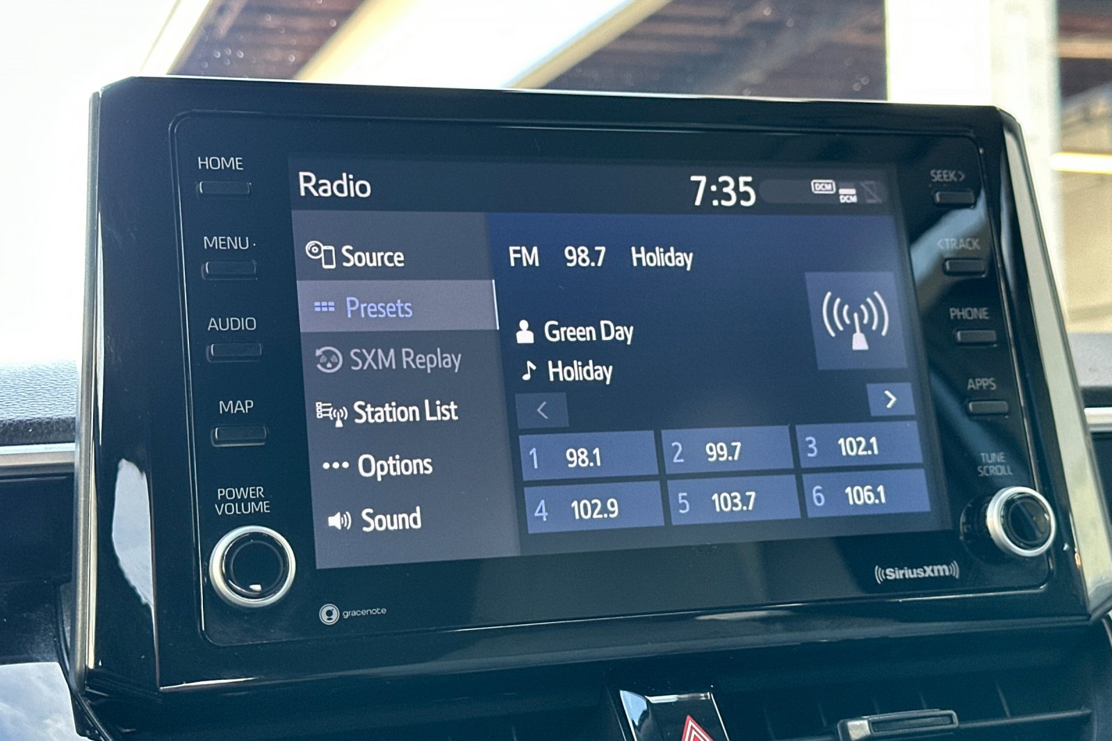 Used 2022 Toyota Corolla Cross LE image 25