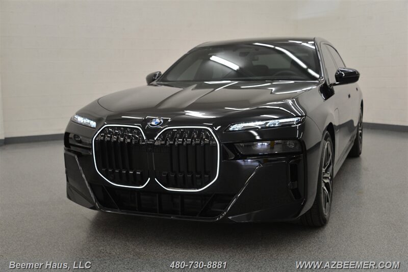 Used 2025 BMW 750e xDrive w/ Executive Package AWD/4WD image 1
